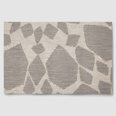  5' X 7' Medallion Outdoor Rug Gray - Threshold™