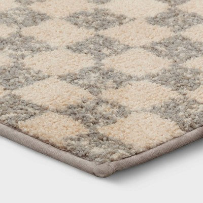  2'6"x4' Checkerboard Plush Accent Rug - Threshold™