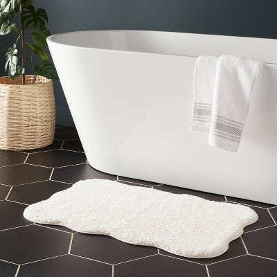  20"x30" Scallop Bath Rug Cream - Threshold™