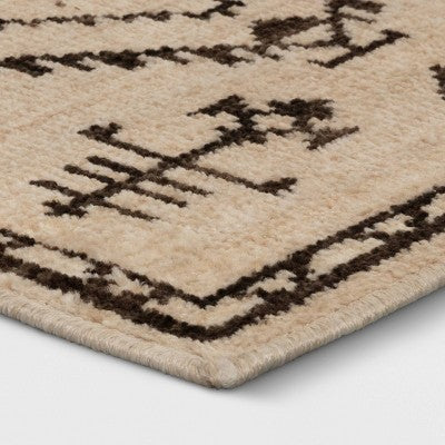  2'x3' Washable Woven Accent Rug Black/Tan - Threshold™