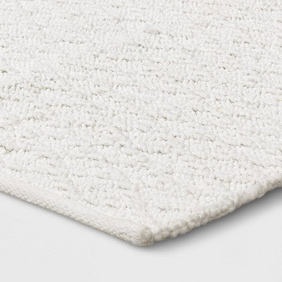  Diamond Stripe Bath Rug White - Threshold™