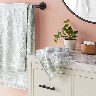  Traditional Garden Floral Towel Green - Threshold™