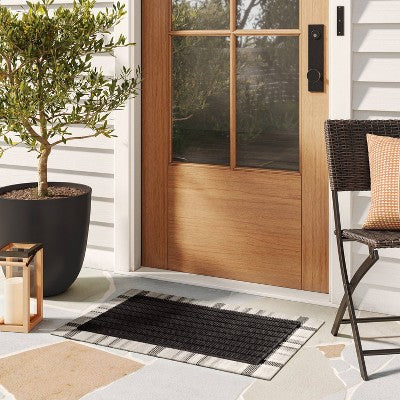  1'6"x2'6" Rubber Bristle Boot Scrapping Doormat - Threshold™