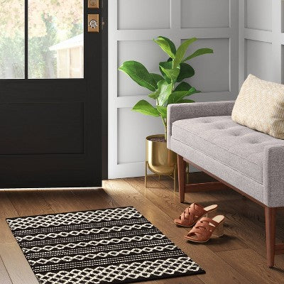  2'x3' Handloom Mixed Fibre Rug Black/White - Threshold™