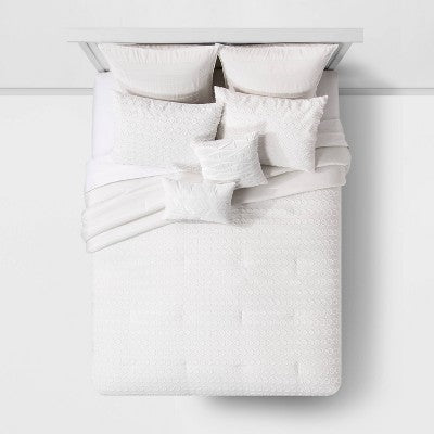  8pc Clipped Jacquard Geo Circle Comforter Bedding Set White - Threshold™