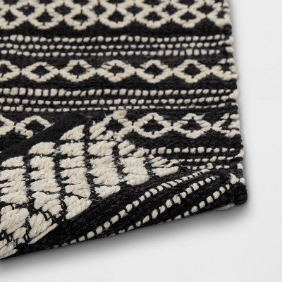  2'x3' Handloom Mixed Fibre Rug Black/White - Threshold™