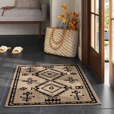  2'x3' Washable Woven Accent Rug Black/Tan - Threshold™