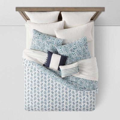  12pc Reversible Paisley Print Comforter & Sheets Set Blue/Dark Teal Blue - Threshold™